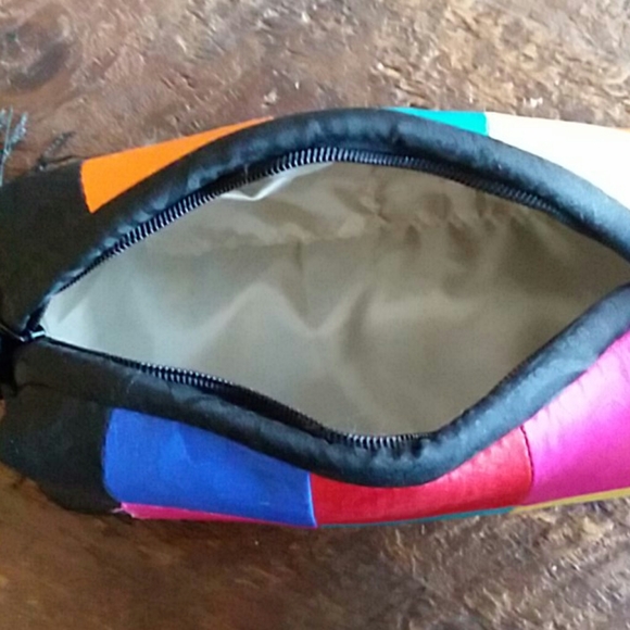 Mini Make-up Bag ***3 for $10*** - Picture 3 of 4